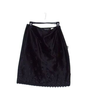 Dana Buchman Silk Skirt Size10 A-Line  Black Lace Flowers  Neiman Marcus
